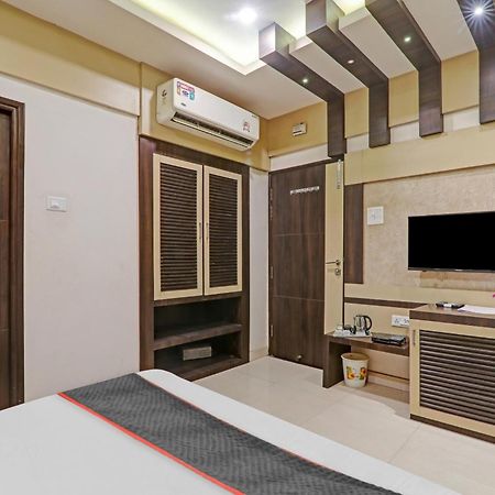 Townhouse 1182 Hotel Tirupati Galaxy 칸푸르 외부 사진