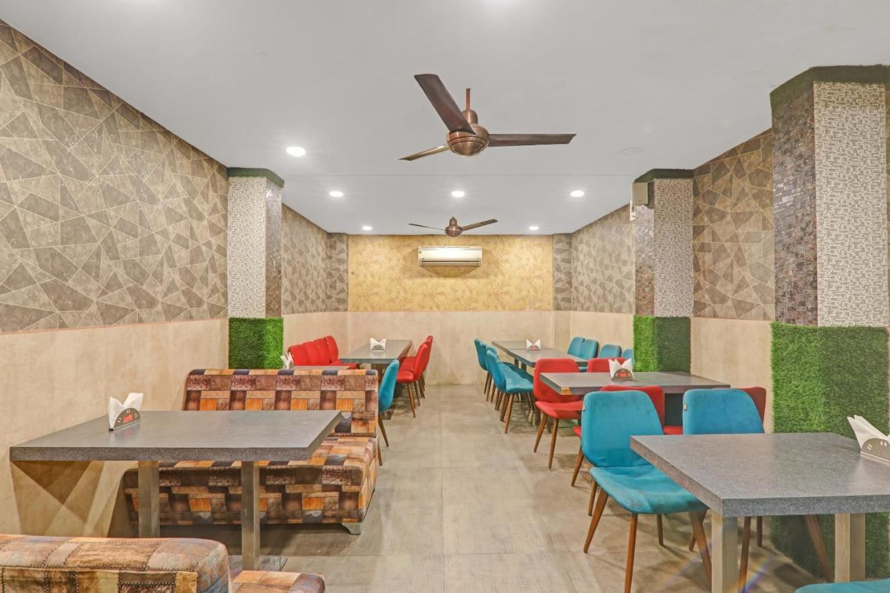 Townhouse 1182 Hotel Tirupati Galaxy 칸푸르 외부 사진