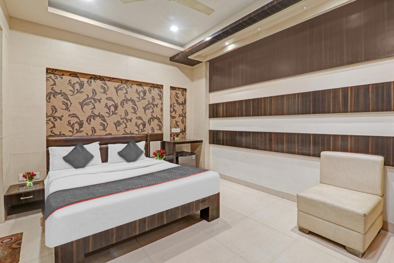 Townhouse 1182 Hotel Tirupati Galaxy 칸푸르 외부 사진