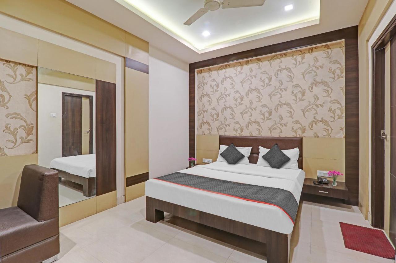 Townhouse 1182 Hotel Tirupati Galaxy 칸푸르 외부 사진