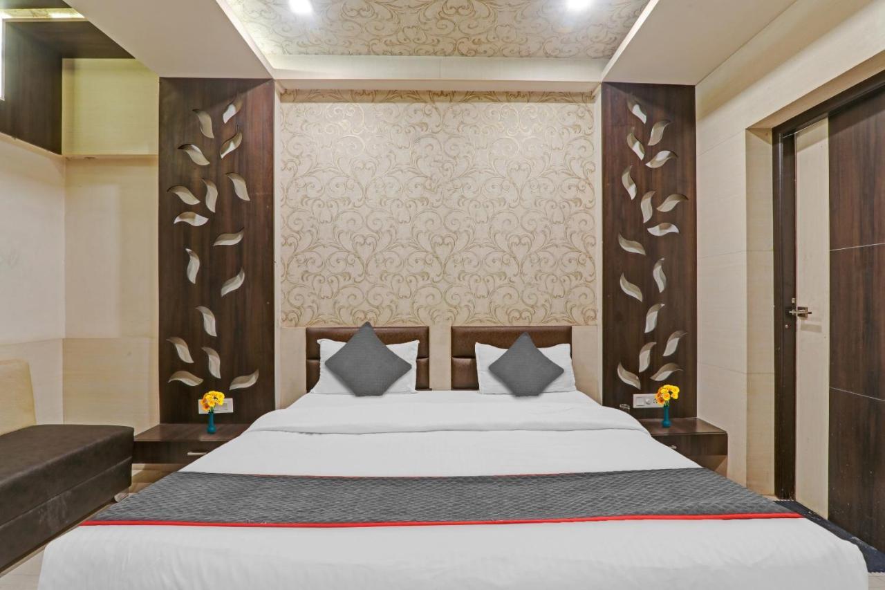 Townhouse 1182 Hotel Tirupati Galaxy 칸푸르 외부 사진